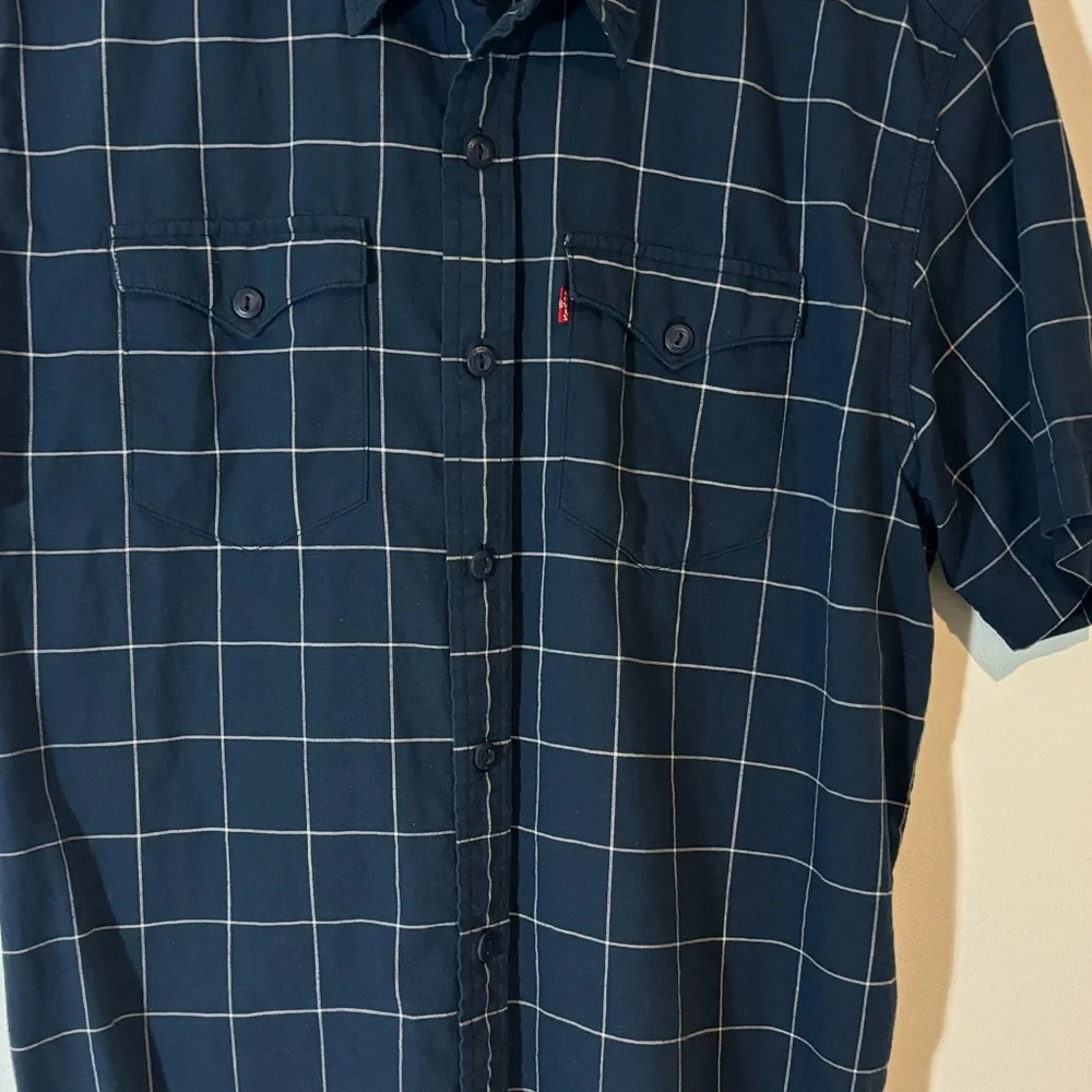 Levi’s Men Medium Short Sleeve Business Casual Button Down Blue Shirt Summer